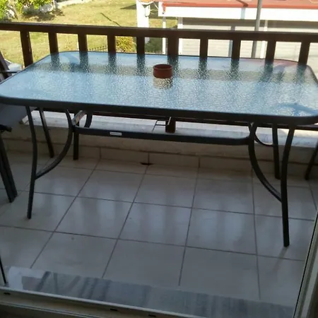 Cosy Family Near The Sea *